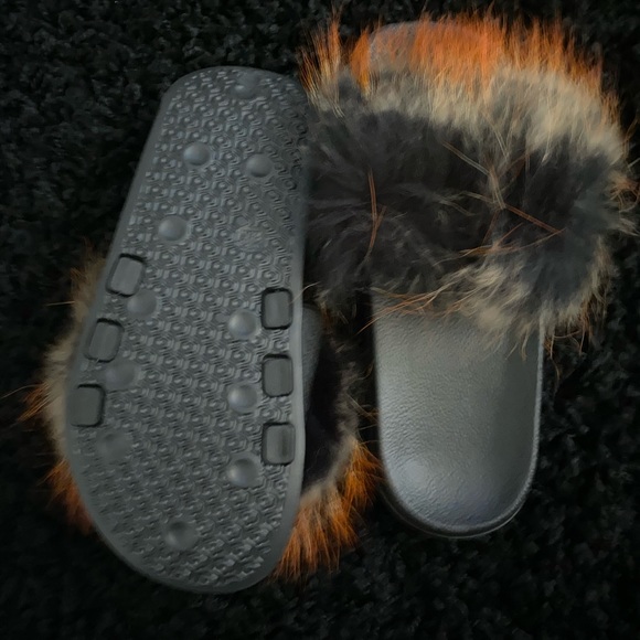 Slide - Picture 3 of 5